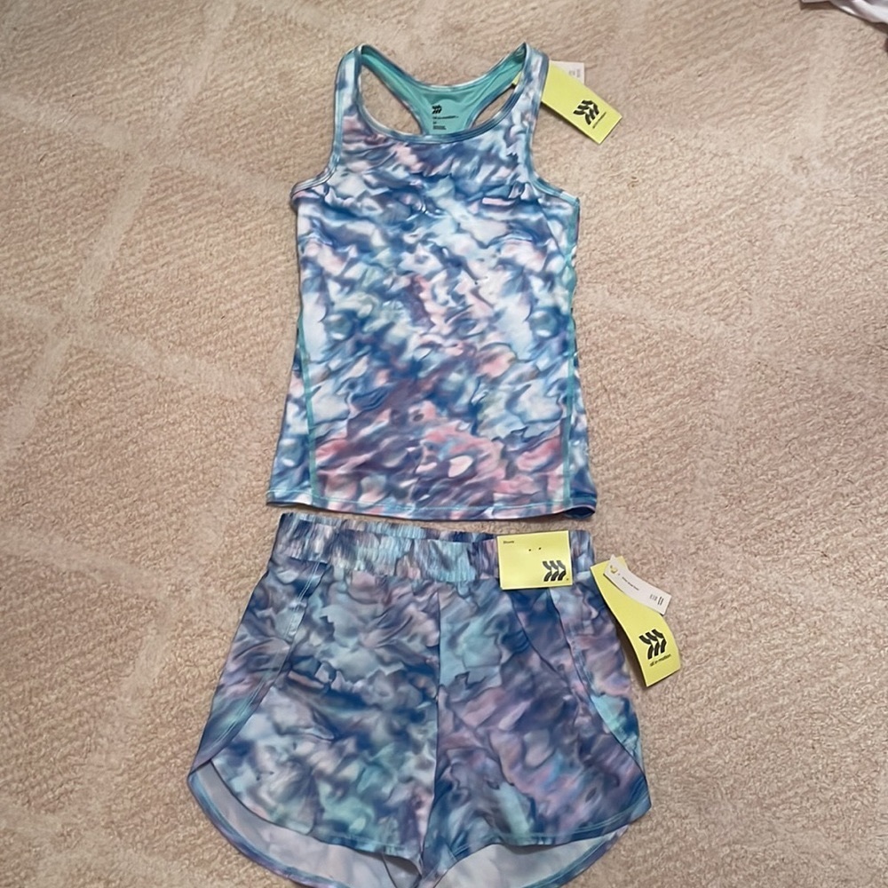 Girls sports outfit! Brand new tie dye size M